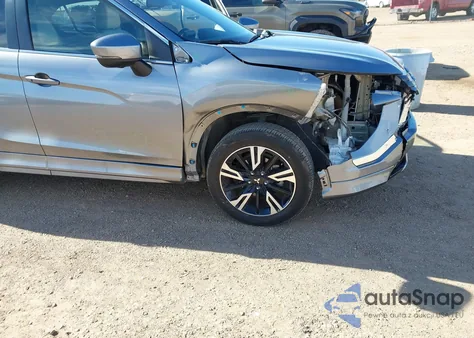 2024 Mitsubishi Eclipse Cross Se S-Awc/Sel S-Awc z USA, uszkodzony, nr VIN JA4ATWAA5RZ080775